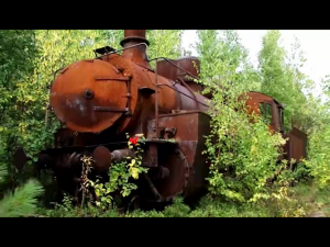 Старый поезд на мёртвой дороге
